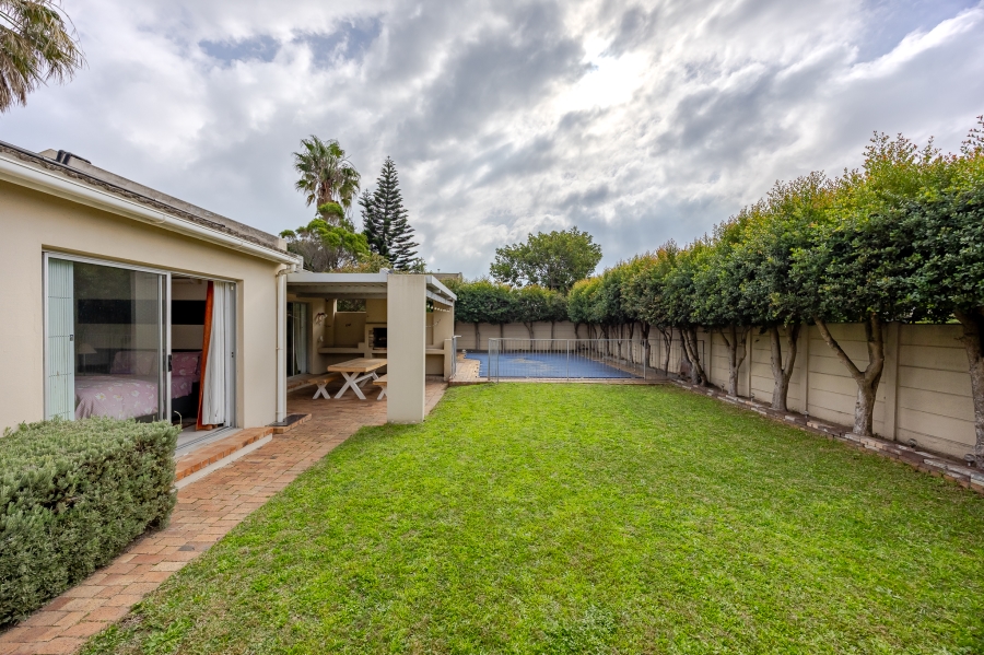4 Bedroom Property for Sale in Table View Western Cape